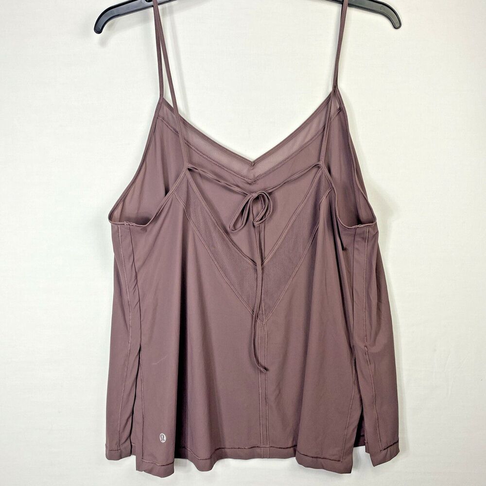 Lululemon 2 in 1 Tank Size Medium Regal Plum Mesh Strappy Lightweight Top